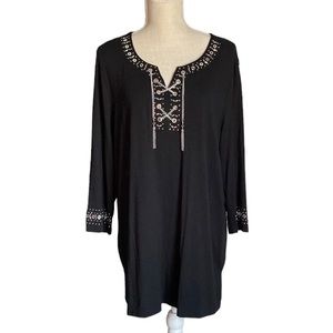 JM Collection Black V-neck tunic with silver grommets and chain tassels …